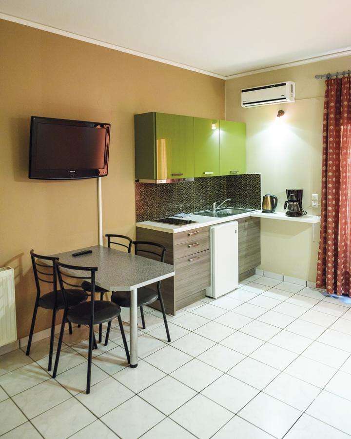 Sun Village Hotel Apartments Megás Limniónas Eksteriør billede