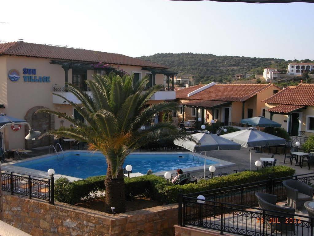 Sun Village Hotel Apartments Megás Limniónas Eksteriør billede