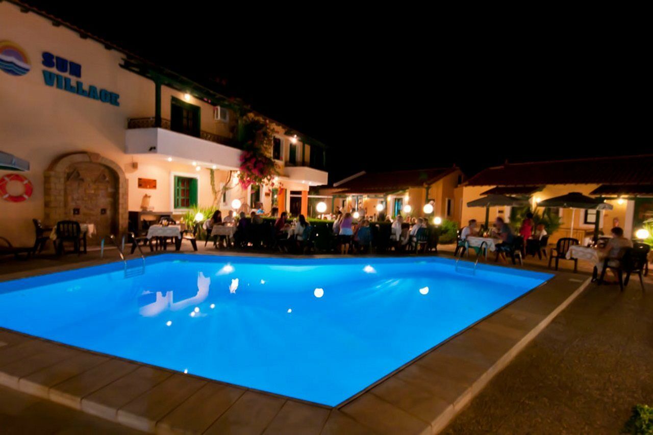 Sun Village Hotel Apartments Megás Limniónas Eksteriør billede