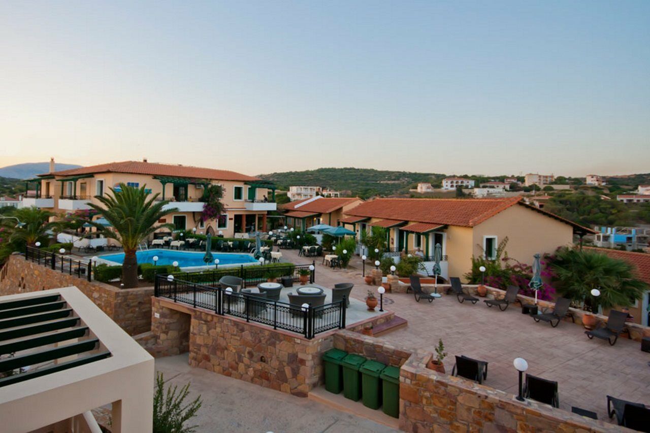 Sun Village Hotel Apartments Megás Limniónas Eksteriør billede